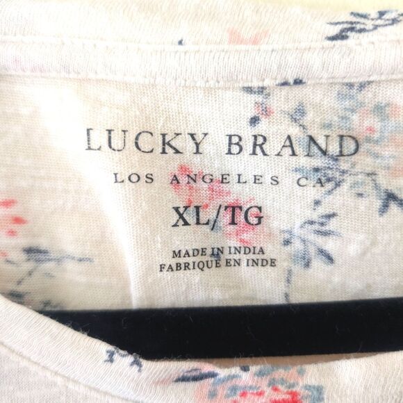 Lucky Brand Women's All Over Floral Tee Size XL - Picture 8 of 8